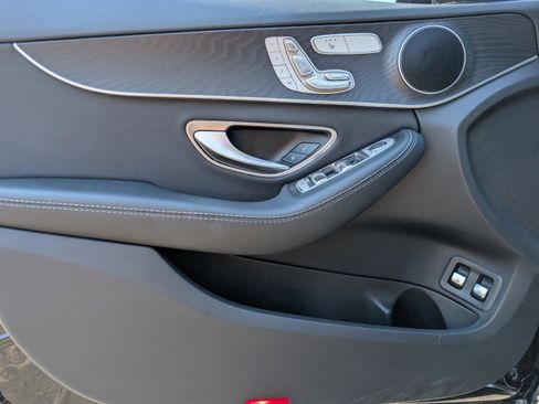 Used 2017 Mercedes-Benz C 350e Sedan image 26