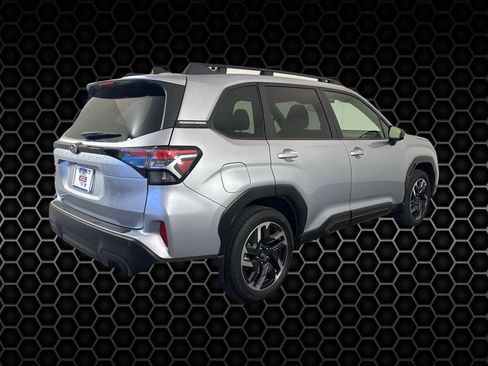 Certified 2025 Subaru Forester Limited image 6