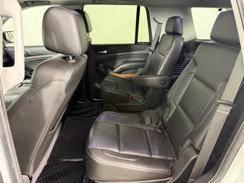 Used 2020 Chevrolet Tahoe Premier AWD/4WD image 24