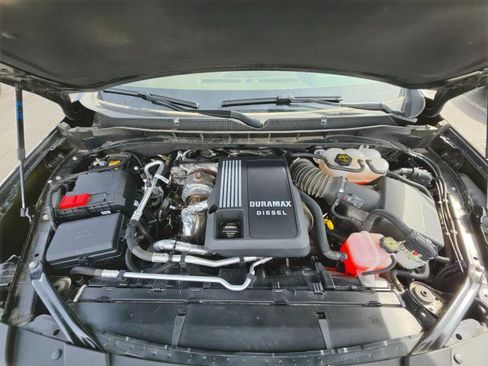 Used 2024 Chevrolet Tahoe High Country w/ Advanced Technology Package image 12