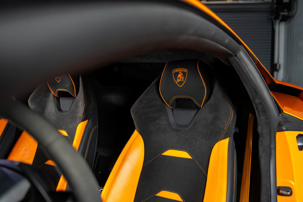 Used 2023 Lamborghini Huracan Tecnica RWD image 16