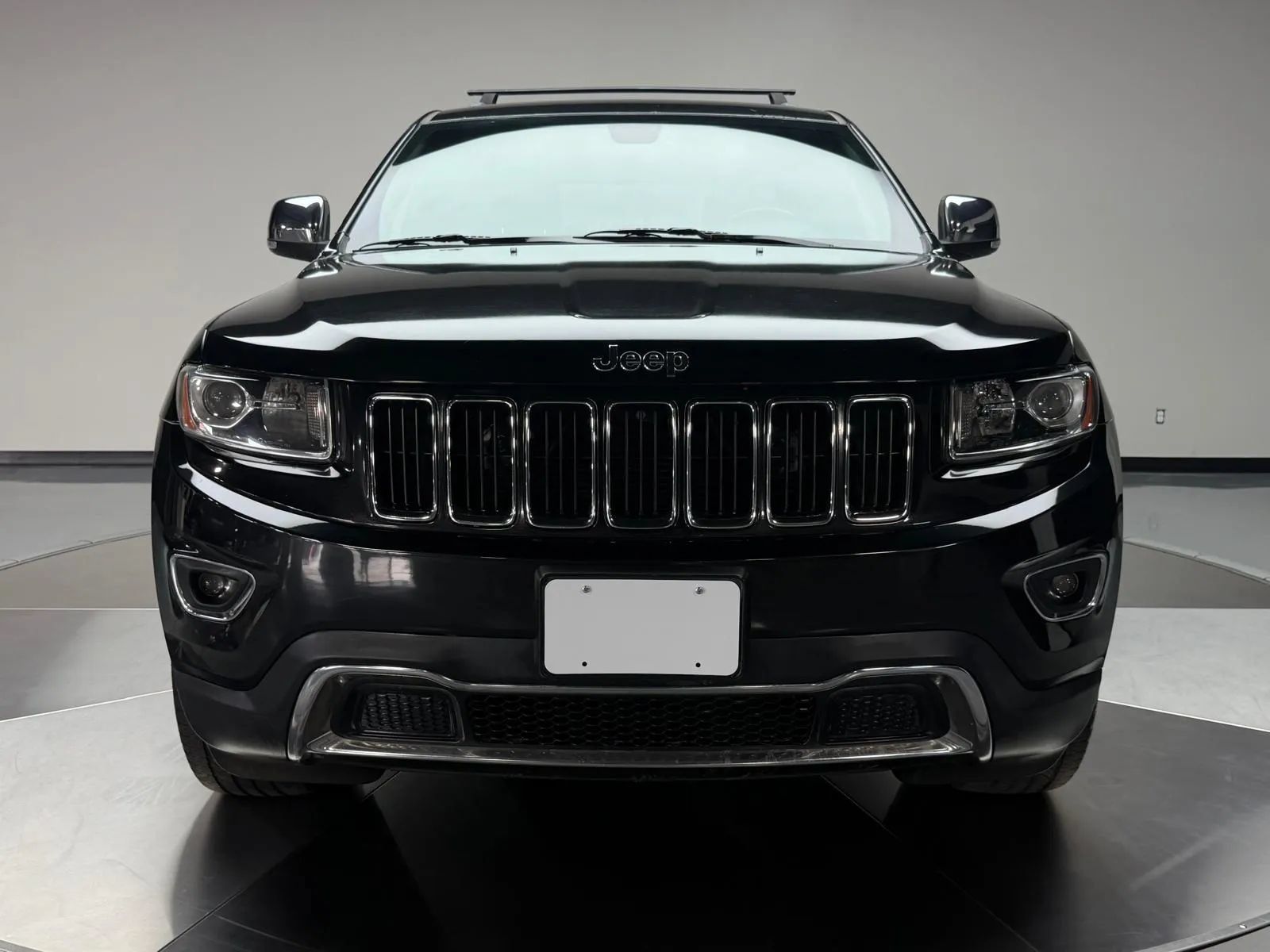 Used 2014 Jeep Grand Cherokee Limited RWD image 3