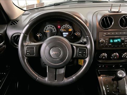 Used 2016 Jeep Patriot High Altitude image 6
