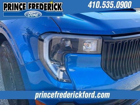 Used 2025 Ford Maverick Lobo image 27