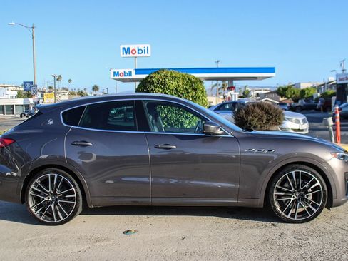Used 2020 Maserati Levante GTS AWD/4WD image 7