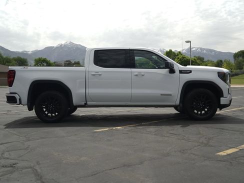 Used 2024 GMC Sierra 1500 Elevation w/ X31 Off-Road Package AWD/4WD image 6