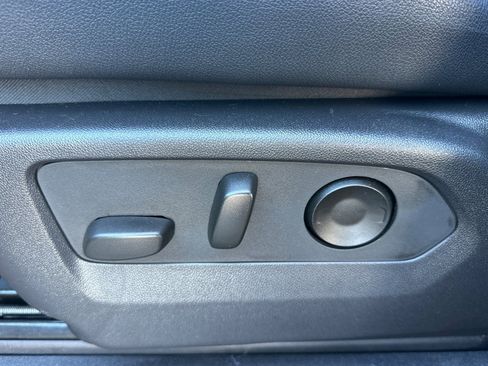 Certified 2023 Chevrolet Silverado 1500 ZR2 w/ Technology Package image 13