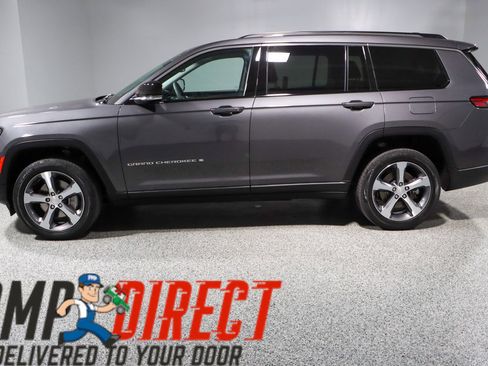 Used 2023 Jeep Grand Cherokee L Limited w/ Rear Seat Video Group I image 10