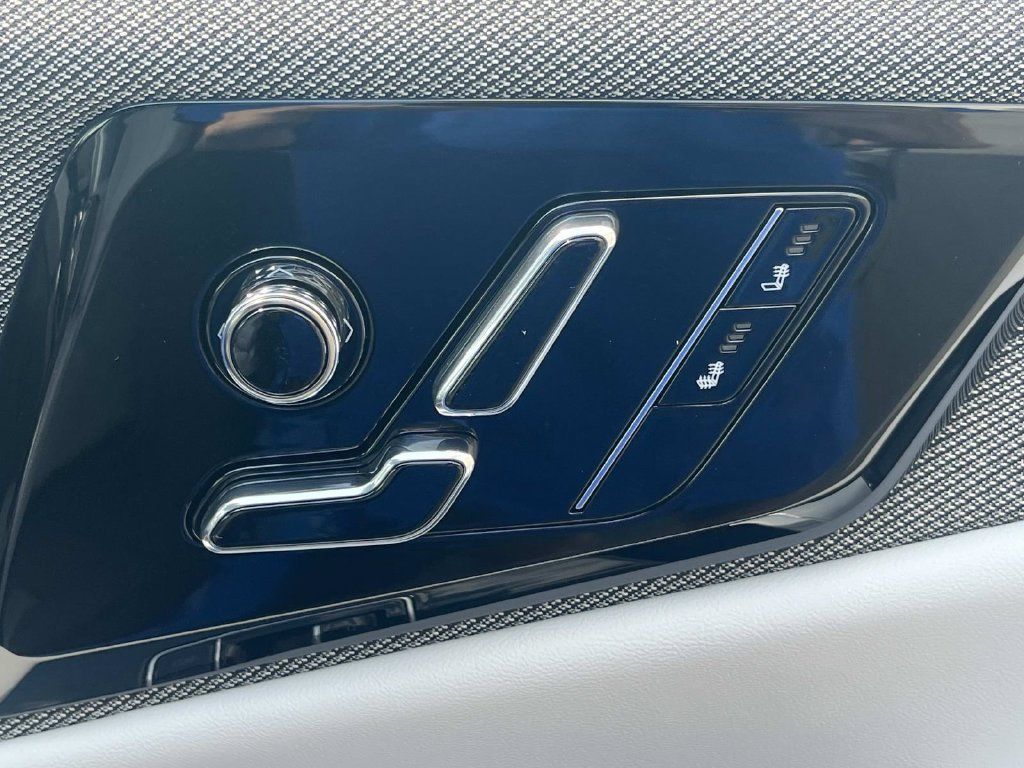 Certified 2026 Cadillac Optiq Luxury 1 RWD image 25