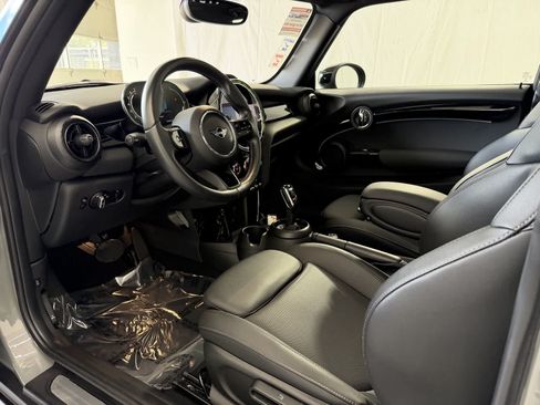 Used 2023 MINI Cooper S FWD image 9