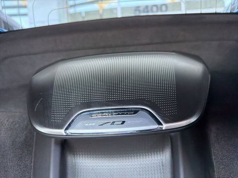 Used 2023 Chevrolet Corvette Stingray Premium Conv w/ Z51 Performance Package RWD image 11