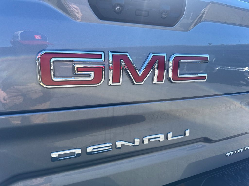 Used 2023 GMC Sierra 1500 Denali w/ Denali Reserve Package AWD/4WD image 27