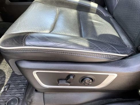 Used 2021 RAM 1500 Laramie AWD/4WD image 23