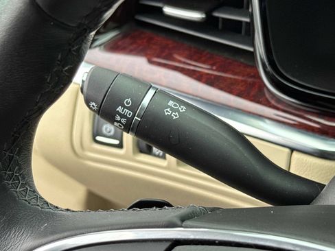 Used 2017 Cadillac XT5 Luxury image 9