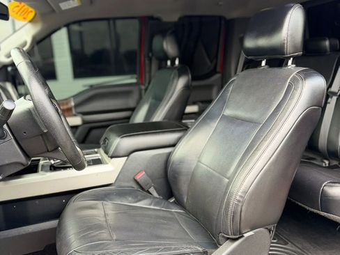 Used 2015 Ford F150 Lariat RWD image 11