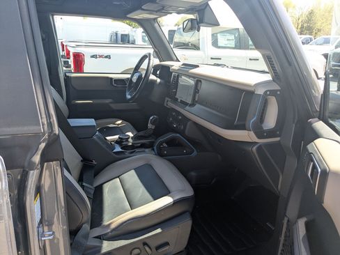 Certified 2023 Ford Bronco Wildtrak AWD/4WD image 34