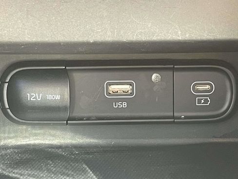Used 2024 Kia Seltos EX image 23