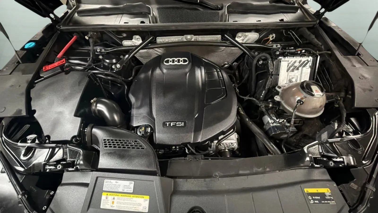 Used 2018 Audi Q5 2.0T Premium Plus w/ Premium Plus Package AWD/4WD image 23
