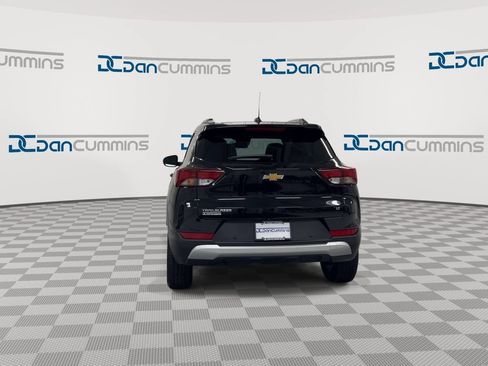 Used 2025 Chevrolet TrailBlazer LT w/ Convenience Package FWD image 7