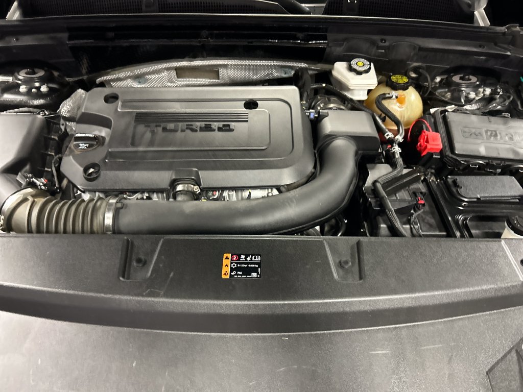Used 2021 Buick Envision Essence w/ Technology Package I FWD image 25
