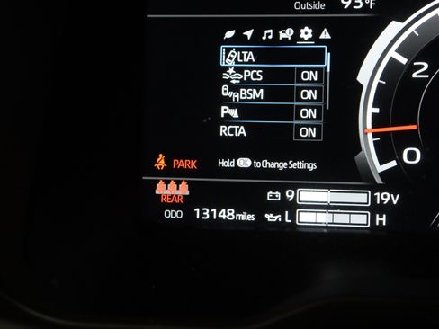 Used 2024 Toyota Tundra Platinum AWD/4WD image 45