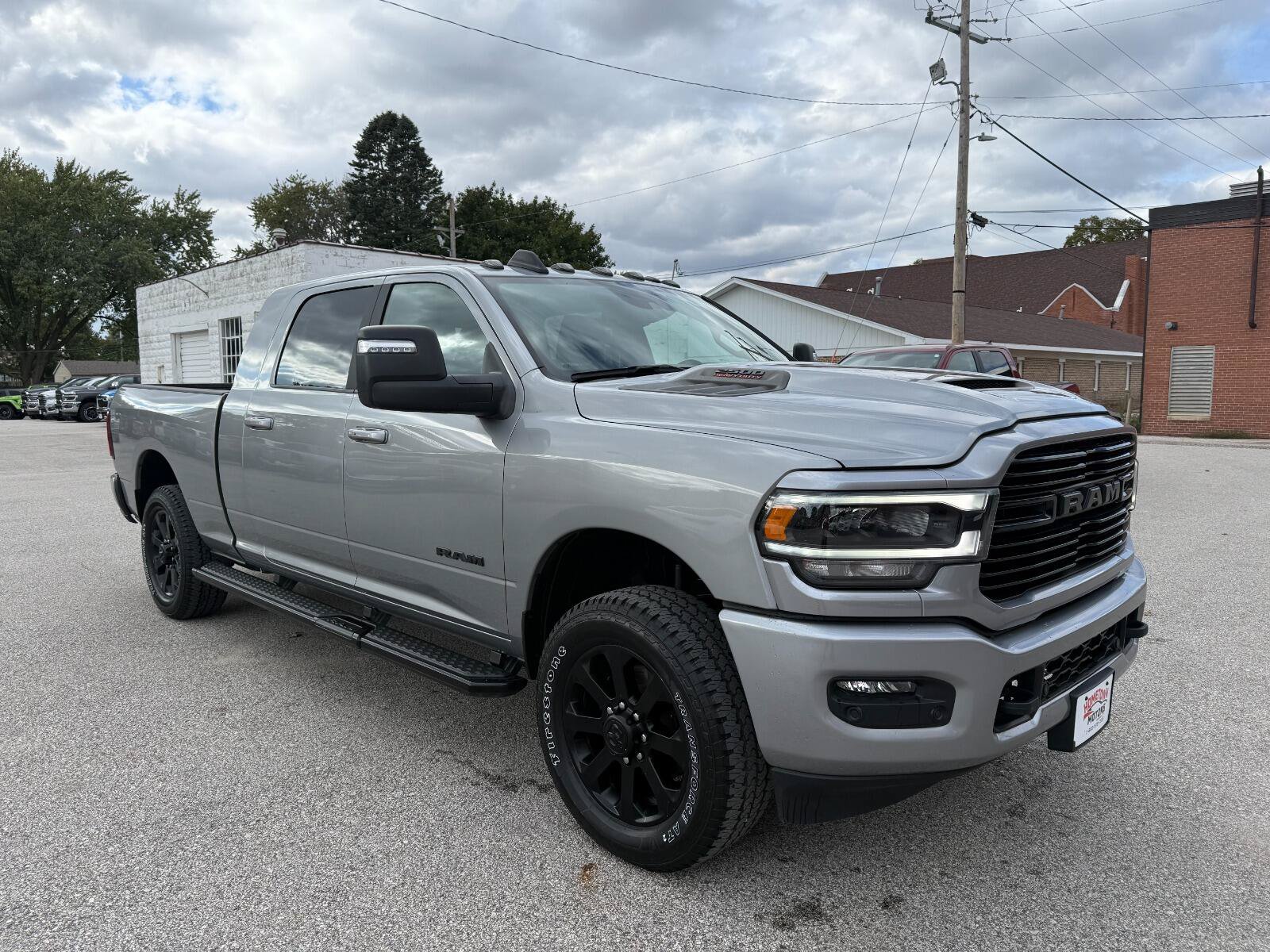 Used 2023 RAM 2500 Laramie AWD/4WD image 2