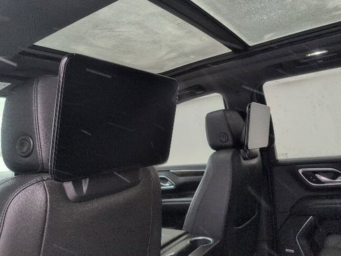 Used 2021 Chevrolet Tahoe Z71 w/ Rear Media and Nav Package image 39