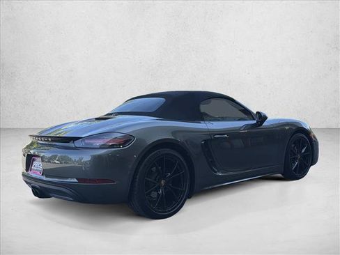 Used 2025 Porsche 718 Boxster RWD image 5