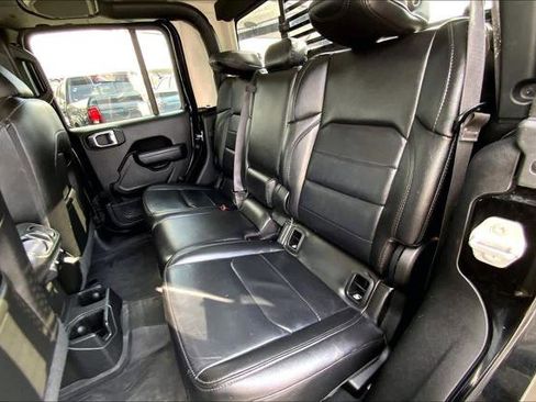 Certified 2022 Jeep Gladiator Sport image 19