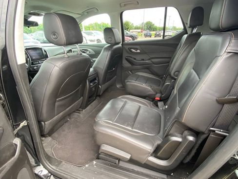 Used 2020 Chevrolet Traverse LT w/ Driver Confidence II Package AWD/4WD image 21