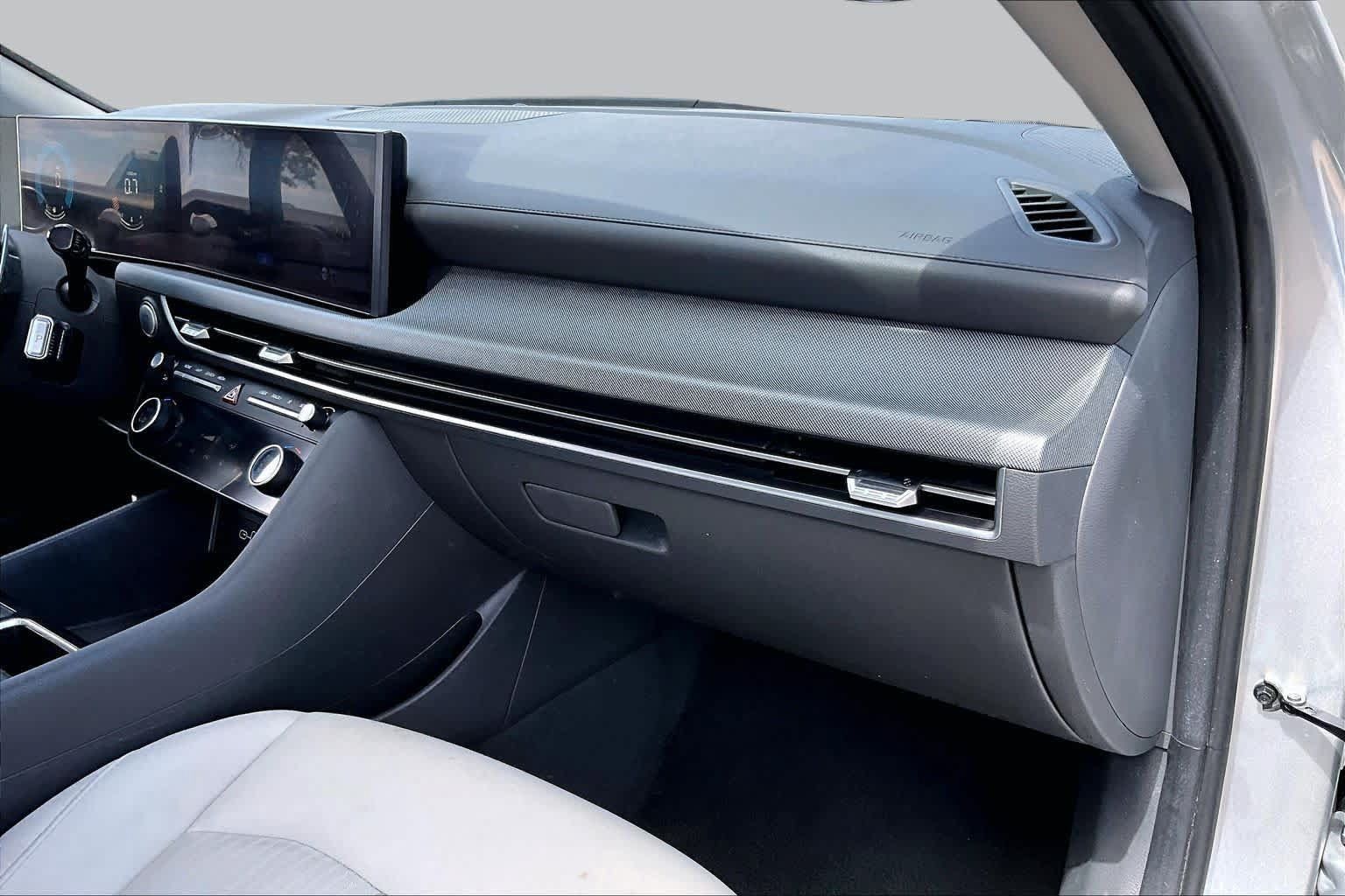 Used 2025 Hyundai Sonata SEL FWD image 18