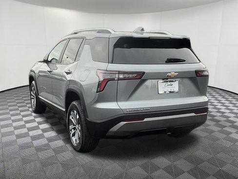 Used 2025 Chevrolet Equinox LT w/ Convenience Package II image 4