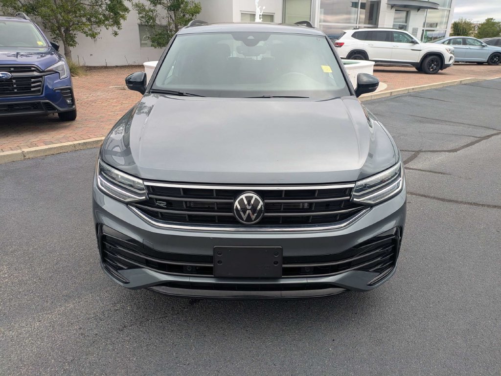 Certified 2024 Volkswagen Tiguan SE R-Line FWD image 10