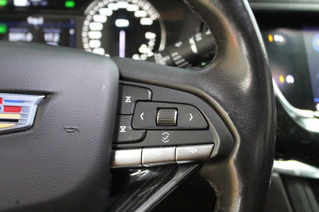 Used 2020 Cadillac XT6 Premium Luxury AWD/4WD image 17