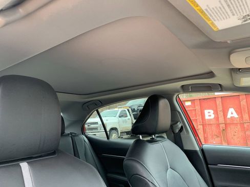 Used 2021 Toyota Camry XSE image 18