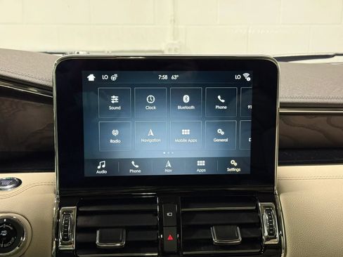 Used 2019 Lincoln Navigator L Reserve AWD/4WD image 39
