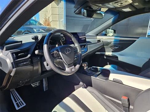 Used 2024 Lexus ES 300h F Sport w/ Accessory Package (Z2) image 2