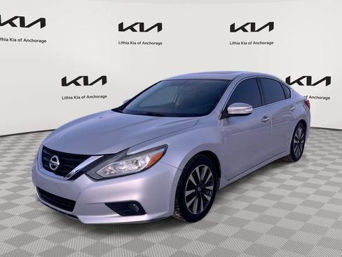 Used 2017 Nissan Altima 2.5 SL image 1