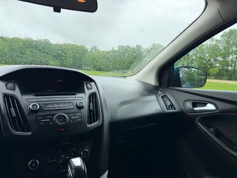 Used 2016 Ford Focus SE FWD image 10