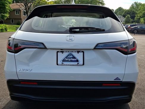 Certified 2023 Honda HR-V LX image 5