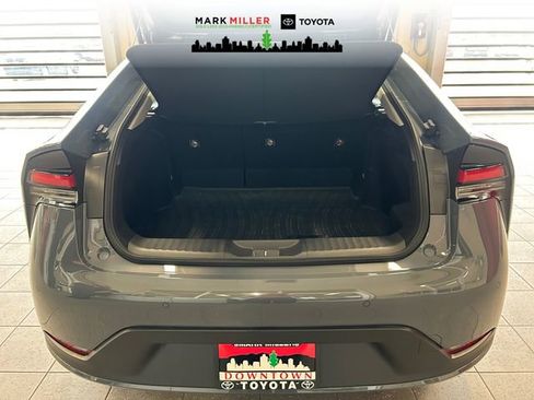 Used 2025 Toyota Prius LE image 18