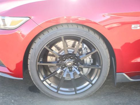 Used 2017 Ford Mustang GT Premium RWD image 8