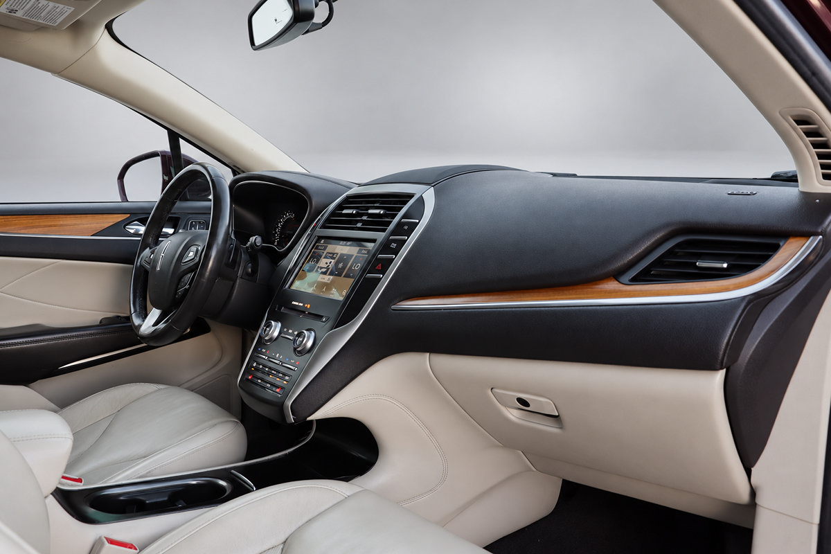 Used 2019 Lincoln MKC Select w/ Select Plus Package FWD image 22