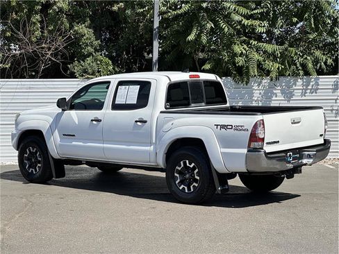 Used 2014 Toyota Tacoma 4x4 Double Cab w/ TRD Off-Road Package image 12