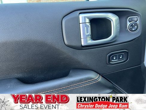 Used 2021 Jeep Gladiator Mojave image 12