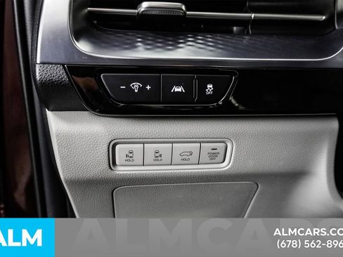 Used 2022 Kia Carnival SX Prestige image 34