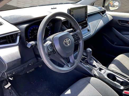 Used 2022 Toyota Corolla LE image 12