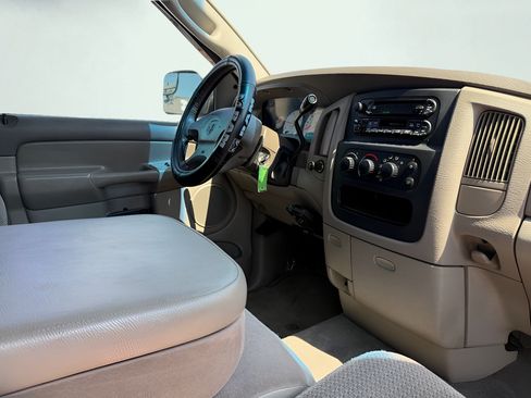 Used 2003 Dodge Ram 2500 Truck SLT RWD image 31