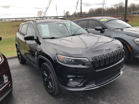 Used 2020 Jeep Cherokee Latitude Plus image 7