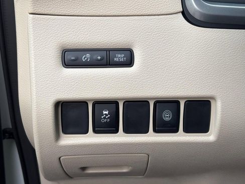 Used 2023 Nissan Murano SV image 18